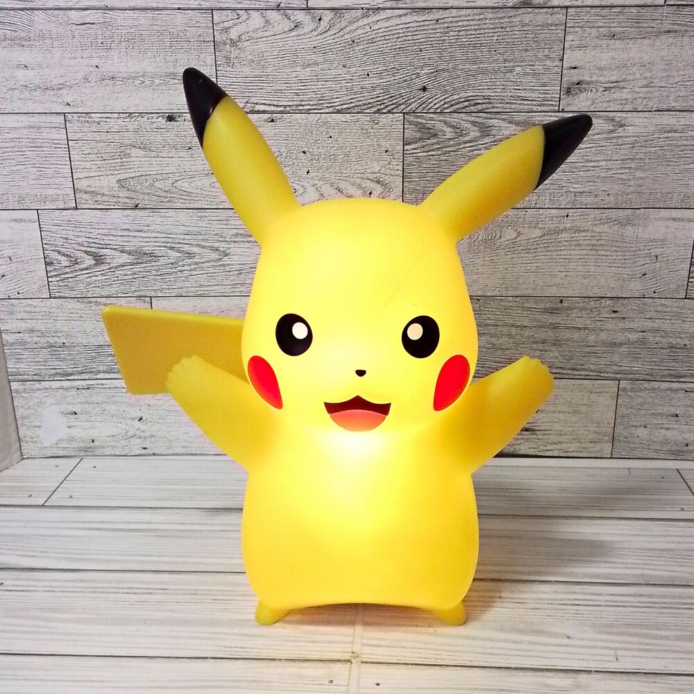 Pokémon Pikachu LED Battery Powered Night Light Yellow Warm White Indoor 2020
